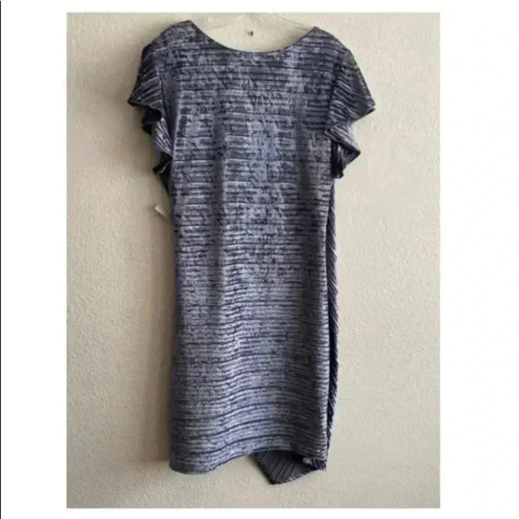 🆕Plus-Size Velvet Wrap Dress 2X Grey🆕 - Picture 4 of 12